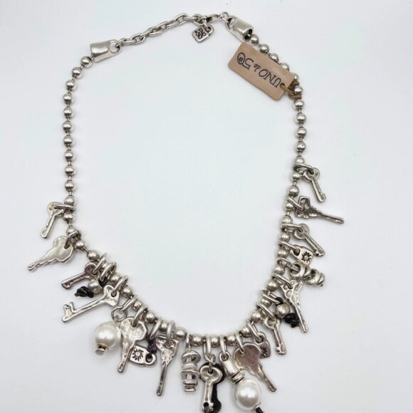 NWT Uno De 50 Statement Multi Charms Beaded Dangle Keys Pearl Silver Charm Chain - Picture 7 of 16